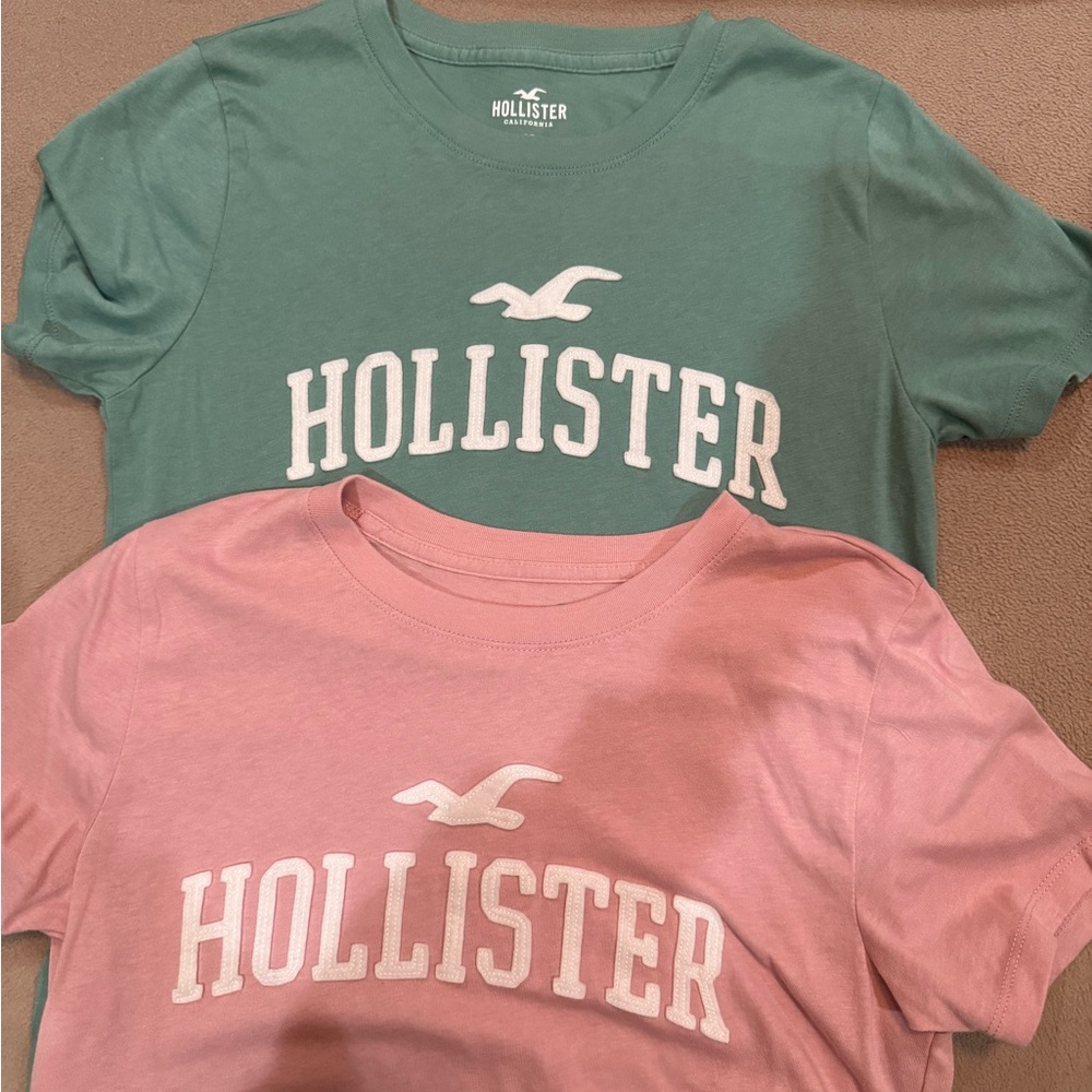 Hollister Women’s Tees in Green and Pink
